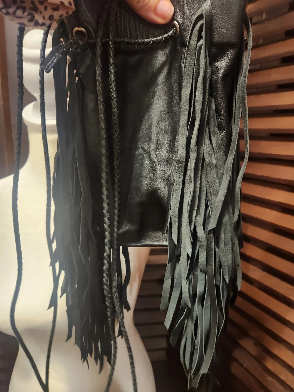 N/A stylish black